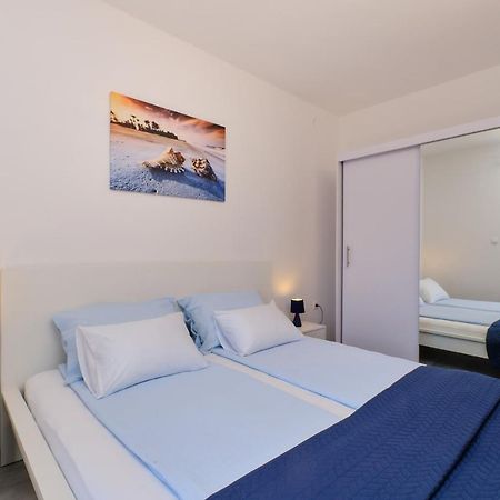 Apartmani Raić Mali Losinj Bagian luar foto