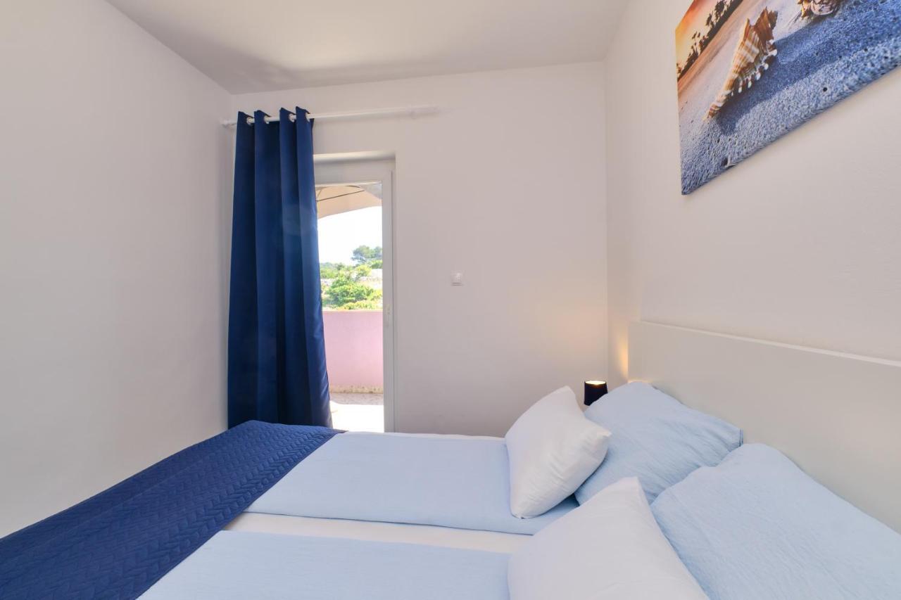 Apartmani Raić Mali Losinj Bagian luar foto